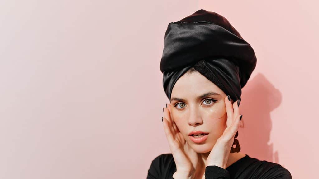 Stylish Headwear for Fashionable Women