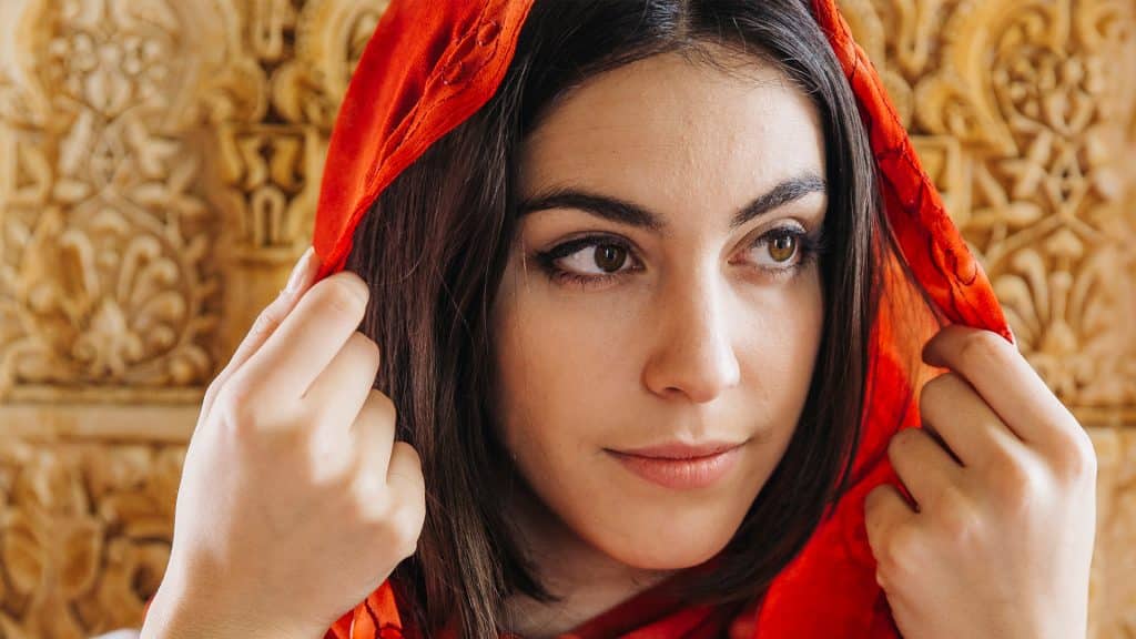  Stylish Headwear for Fashionable Women